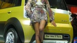 Migawki z salonu paryskiego