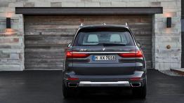 BMW X7 - widok z ty?u