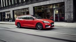 Ford Focus ST kombi (2019) - prawy bok