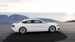 Audi A7 Sportback h-tron quattro Concept (2014) - prawy bok