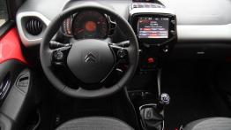 Citroen C1 II Hatchback 5d 1.2 82KM - galeria redakcyjna - kokpit