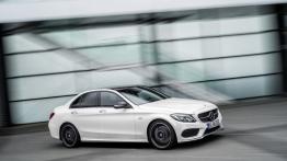 Mercedes klasy C 450 AMG 4MATIC sedan (2016) - prawy bok