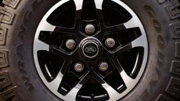 Land Rover Defender Adventure Edition (2015) - koło