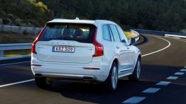 Volvo XC90 II T8 Twin Engine (2015) - widok z tyłu
