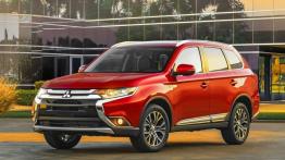 Mitsubishi Outlander III Facelifting (2016) - wersja amerykańska - widok z przodu