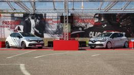 Renault Clio IV R.S. Trophy 220 EDC - galeria redakcyjna - prawy bok