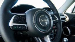 Jeep Renegade 1.4 MultiAir 140KM - galeria redakcyjna - kierownica
