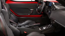 Alfa Romeo 4C Launch Edition (2013) - widok ogólny wnętrza z przodu