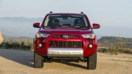 Toyota 4Runner V Facelifting (2014) - widok z przodu