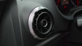 Audi A3 8V Hatchback 3d 1.8 TFSI 180KM - galeria redakcyjna - nawiew