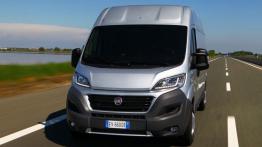 Fiat Ducato III Facelifting Furgon (2014) - widok z przodu