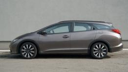 Honda Civic IX Tourer 1.8 i-VTEC - galeria redakcyjna - lewy bok