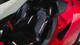 Toyota FT-1 Concept (2014) - fotel kierowcy, widok z przodu