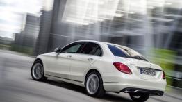 Mercedes klasy C 250 BlueTEC (2014) - widok z tyłu