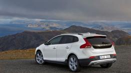 Volvo V40 II Cross Country Drive-E (2014) - widok z tyłu