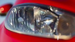 Ford Fiesta VII Facelifting sedan - prawy przedni reflektor - wyłączony