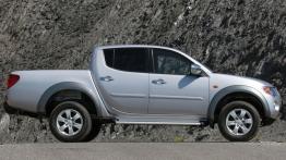 Mitsubishi L200 IV - prawy bok