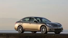 Infiniti G37 Sedan FL - prawy bok