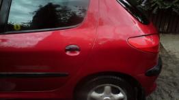 Peugeot 206  Hatchback - galeria społeczności - lewe tylne nadkole