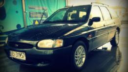 Ford Escort VII Kombi - galeria społeczności - przód - inne ujęcie