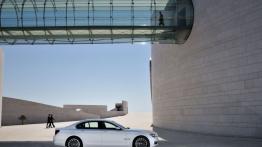BMW serii 7 F01 Facelifting - prawy bok