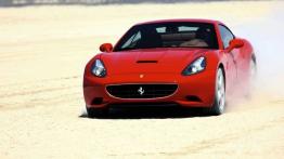 Ferrari California - widok z przodu