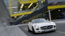 Mercedes SLS AMG Roadster 2012 - widok z przodu