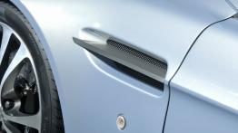 Aston Martin V12 Vantage RS - wlot powietrza