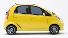 TATA Nano - prawy bok
