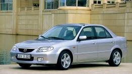 Mazda 323 - lewy bok