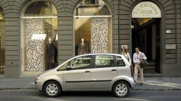 Fiat Idea - lewy bok