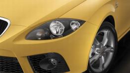 Seat Leon FR - lewy przedni reflektor - wyłączony