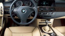 BMW Seria 5 E60 - kokpit