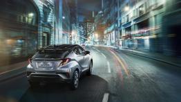 Toyota Prius Plug-in Hybrid i hybrydowy crossover Toyota C-HR na 21. Pikniku Naukowym