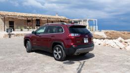 Prawdziwy SUV po zabiegu upiększającym – nowy Jeep Cherokee