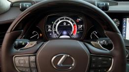 Samuraj w smokingu – nowy Lexus LS 500