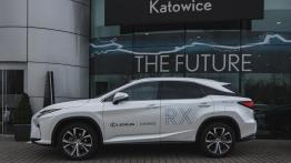 Lexus RX 200t kontra RX 450h – benzyna lepsza od hybrydy?