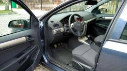 Opel Astra III sedan 1.3 CDTI - spory sedan dla oszczędnych