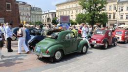 &quot;Myszy&quot; na krakowskim Rynku, czyli Topolino Autoclub Italia w Polsce - Fiat 500