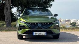 Pierwsza jazda: Peugeot 408 po liftingu stracił kły, za to zyskał błyskotki. Czy to wystarczy na starcie z Octavią?