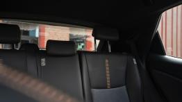 Lexus LBX E-Four Cool to wyjątkowe połączenie Mini i Toyoty. Ideał miejskiego premium