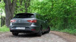 Seat Leon ST Cupra 370 Carbon - galeria redakcyjna - widok z ty?u