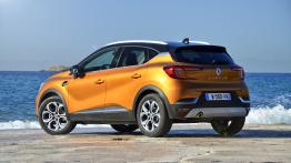 Renault Captur - galeria redakcyjna - lewy bok