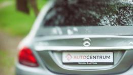 Mercedes-Benz Klasa C 450 AMG Sport - galeria redakcyjna - widok z tyłu