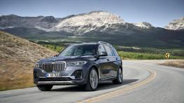 BMW X7 - widok z przodu