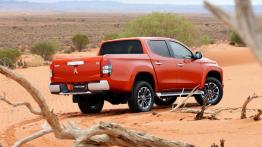 Mitsubishi L200 (Triton) 2019 - prawy bok