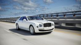 Bentley Mulsanne Speed (2015) - widok z przodu