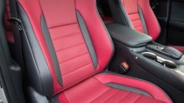 Lexus NX 200t F-Sport (2015) - wersja amerykańska - fotel pasażera, widok z przodu