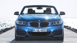 BMW M235i Cabrio (2015) - widok z przodu