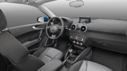 Audi A1 Sportback Facelifting (2015) - widok ogólny wnętrza z przodu